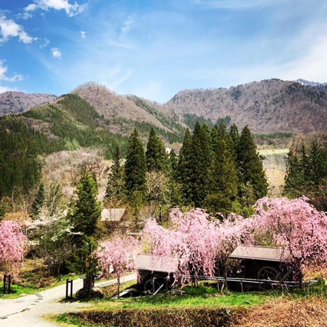 Hotel Onyado Hisui à Takayama  Extérieur photo